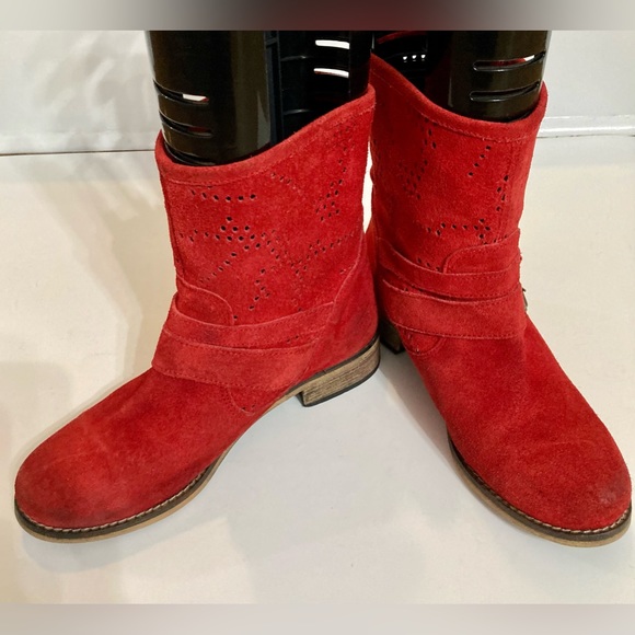 Originals MTNG |  Red suede boots with leather soles.  with buckles SZ-38 - Picture 6 of 11